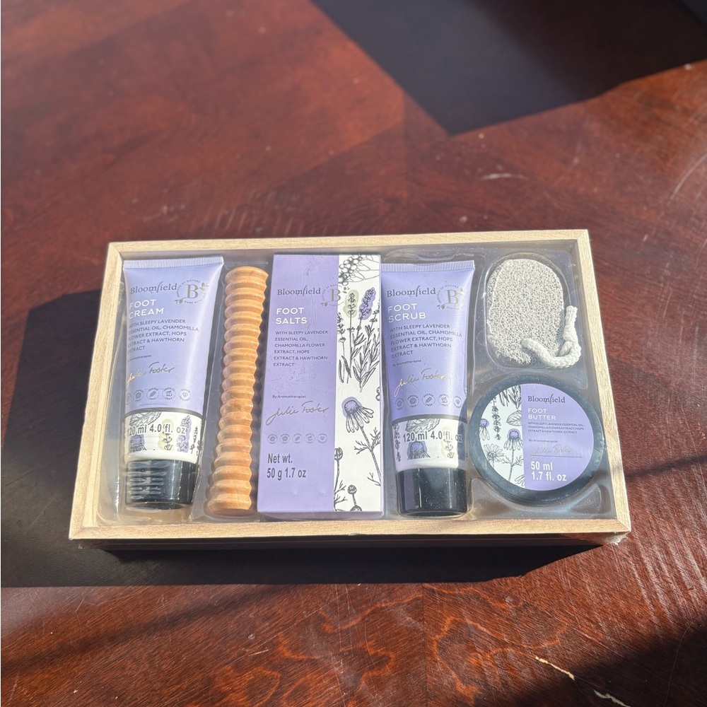 Bloomfield Foot Care Set - Purple